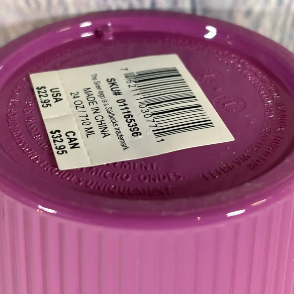 NWT Starbucks 2025 Red Purple Spring Pleated Ombre Venti 24oz Cold Cup Tumbler